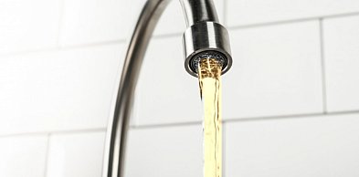 Awaria wodociągu na ulicy Słonecznej. Trwają prace naprawcze