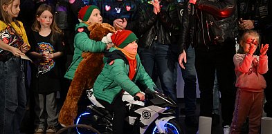 Leo i Jan będą jeździć wylicytowanym motocyklem