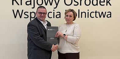 Gmina Kunice przejęła od KOWR działki pod drogę gminną i przyszłą szkołę