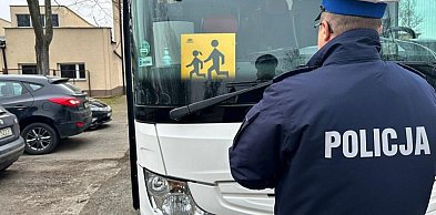 Autokary na ferie pod lupą policji. Rodzice też mogą je sprawdzić