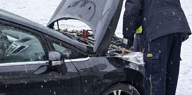 Rozładowany akumulator w mroźny dzień? Wystarczy jeden telefon