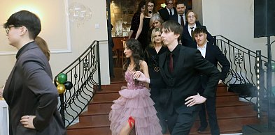 Studniówka Hutnika. W maju maturzyści zmierzą się z egzaminem