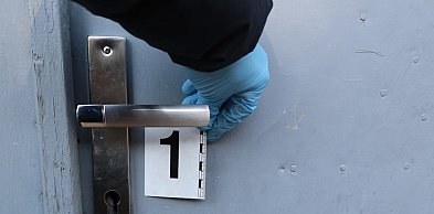 Jechał mimo zakazu, w domu miał łupy z włamania do cukierni