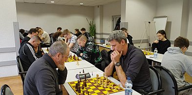 Miedź Legnica II wygrywa grupę Zachód i zagra w finale