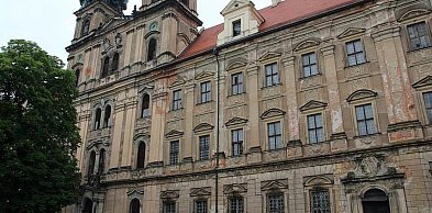 Lubiąż po zmroku. Nocne zwiedzanie w murach dawnego opactwa