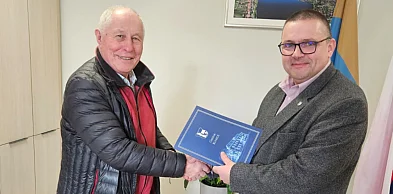 Wójt Krzysztof Błądzińki podpisał umowę na modernizację czterech dróg