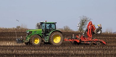 Przygotowanie ciągnika do sezonu: Lista kontrolna najważniejszych układów i kompon