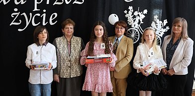 Młodzi mistrzowie słowa zachwycili w gminie Kunice. Za nami finał konkursu