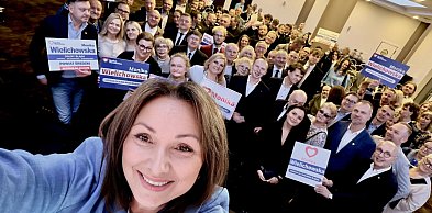 Jaros wygrał Dolny Śląsk, ale w Legnicy delegaci wybrali Wielichowską