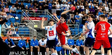 Srebro juniorów Siódemki Legnica po wielkiej bitwie w finale z Wisłą Płock