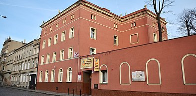 Radna pyta, co dzieje się z budynkiem po schronisku przy Jordana