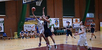 KS Basket Legnica z wysokim zwycięstwem na Piekarach