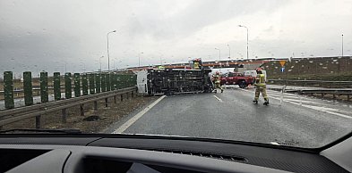 W drodze na szkolenie natrafili na wypadek i zajęli się poszkodowanymi