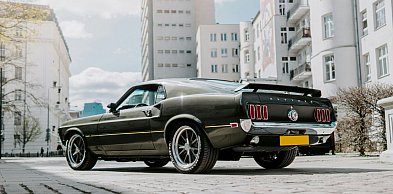 Amerykański sen na polskich drogach. Wszystko, co musisz wiedzieć o imporcie aut z