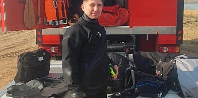 Ćwiczyli w wodzie i w terenie. Strażacy sprawdzali nowy sprzęt na żwirowni