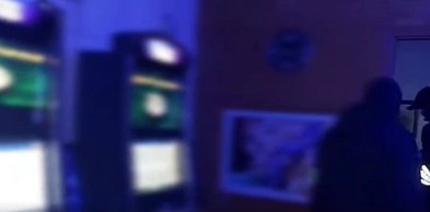 Policja zamknęła nielegalny punkt hazardowy. 58-latka z zarzutami