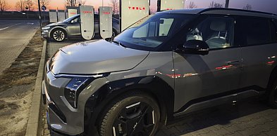 Paliwo kosztuje. Nie przepłacaj za paliwo. Przesiądź się na EV