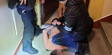 8 lat więzienia dla szefa grupy, przerzucili co najmniej 100 migrantów