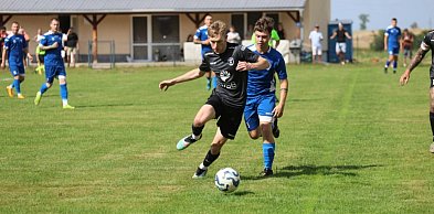 Piłkarskie niższe ligi: wyniki sobotnich spotkań