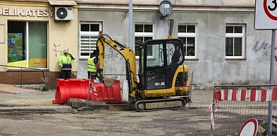Ruszył remont ulicy Działkowej. Drogowcy rozbierają nawierzchnię