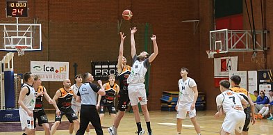 Legnickie Lwy ryczą najgłośniej. Basket rozpoczyna turniej od zwycięstwa