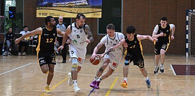 Legnickie Lwy poznały rywali. Finał o II ligę we Wrocławiu