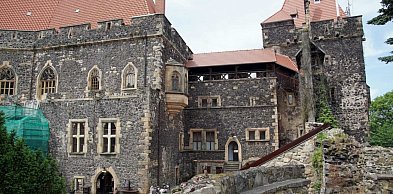 Zamek Grodziec zaprasza na majówkę w historycznym klimacie