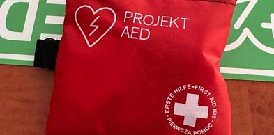 Defibrylatory trafiły do  legnickich szkół i instytucji kultury