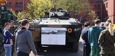 Od Leoparda po cyberwojsko. Wojskowe targi przyciągnęły setki mieszkańców