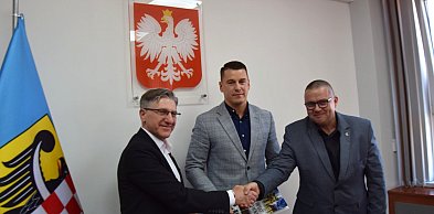 Powiat i gmina łączą siły, wspólnie przebudują odcinek ul. Gwarnej