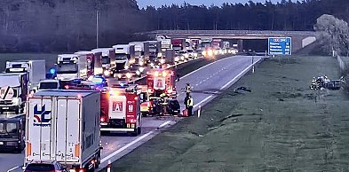 Poważny wypadek zablokował A4 w rejonie Krzyżowej