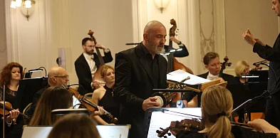 Gruszecki w „Królewskiej” i wieczór od Bernsteina po Szpilmana