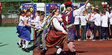 Happening patriotyczny w Legnicy.  Wielki finał projektu Polska w sercu