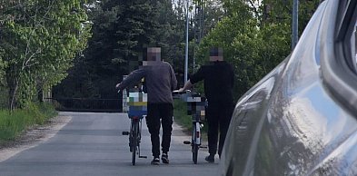 Rodzinny wypad na rowery skończył się alkomatem i mandatem