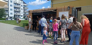 W Pinezce na Piekarach kawa i lody smakują lepiej, bo wspierają młodych
