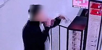 Ukradł markowe okulary. Policjanci szybko go namierzyli