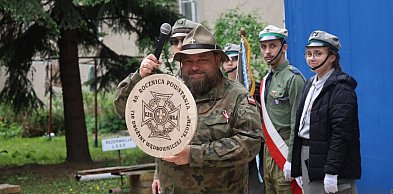 Czterdzieści lat w służbie drugiemu człowiekowi i ojczyźnie