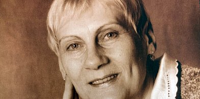 Odeszła Teresa Beszterda, wieloletnia wicedyrektor „Osiemnastki”