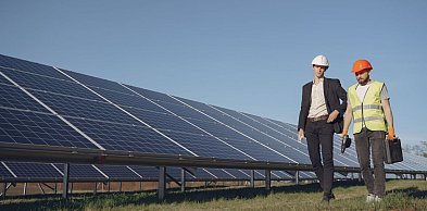 Czy zielona energia jest tylko dla dużych przedsiębiorstw? Fakty i mity
