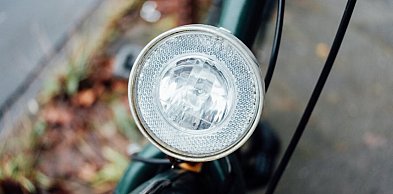 Oświetlenie rowerowe – dlaczego dobra lampka ma znaczenie?
