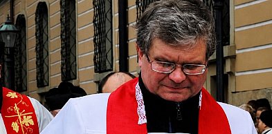 Niespodziewana decyzja biskupa zaskoczyła wiernych z Legnicy