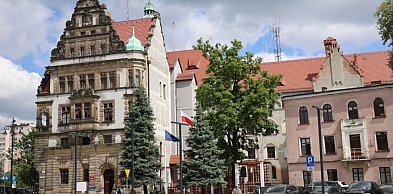 Nauczyciele szkół niepublicznych nadal bez szans na nagrody od miasta