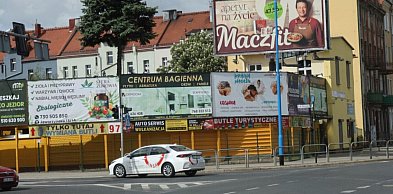 Radna pytała o reklamy w mieście. Jest odpowiedź urzędu