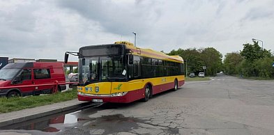 Żółto - czerwony autobus pojawił się na legnickich ulicach