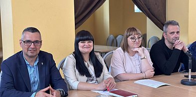 O budżecie, drogach i wyborach sołtysa podczas sesji w Legnickim Polu