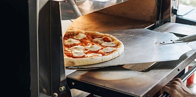 Piece do pizzy elektryczne – dlaczego coraz więcej pizzerii stawia na to rozwiązan