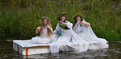 Słowiańska magia na wodzie. „Noc Kupały” porwała Błękitną Wstęgę Kaczawy