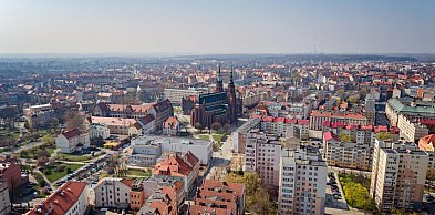 Baza firm z Dolnego Śląska — jak dotrzeć do firm z Legnicy i regionu w sprzedaży B