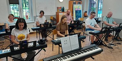 Nowoczesne zajęcia muzyczno-artystyczne w Holistic Music Lab Legnica-115791