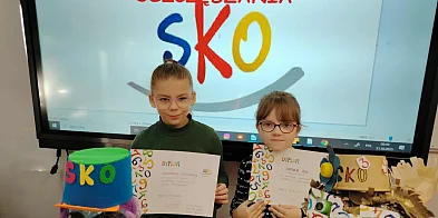 Uczniowie SP nr 1 w Legnicy świętują Światowy Dzień Oszczędzania-117041